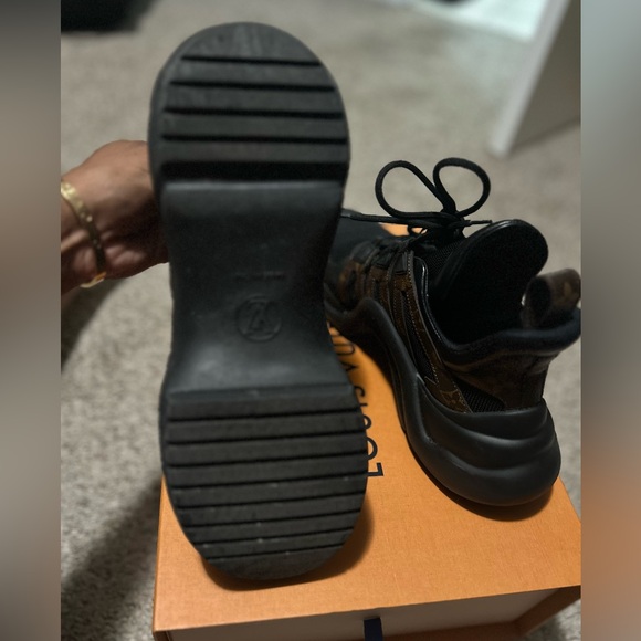 Louis Vuitton Archlight Sneaker - Picture 2 of 3